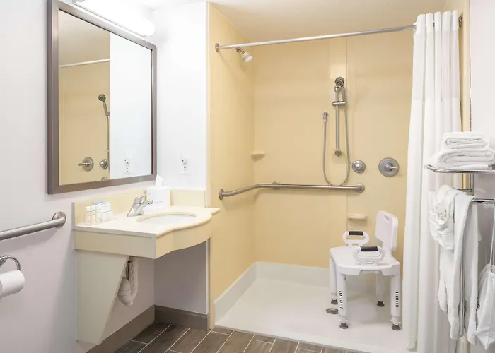 Hotel Hampton Freeport
