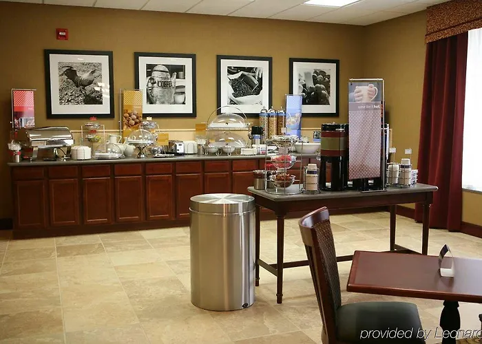 Hampton Hotel 3*