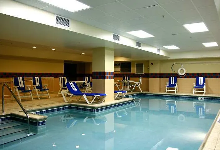 Hotel Hampton 3*