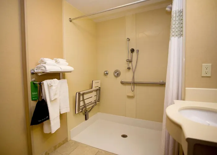 Hotel Hampton Freeport