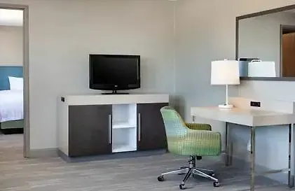 Hampton Hotel 3*